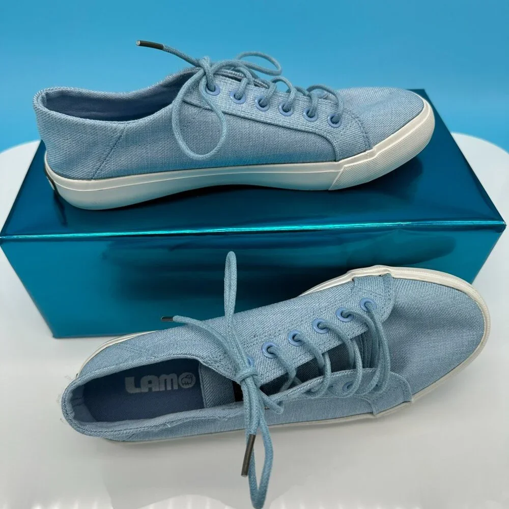 NWOT/B Lamo Women's Vita Canvas Casual Low Top Sneaker Shoe, Size 8.5, Sky‎ Blue